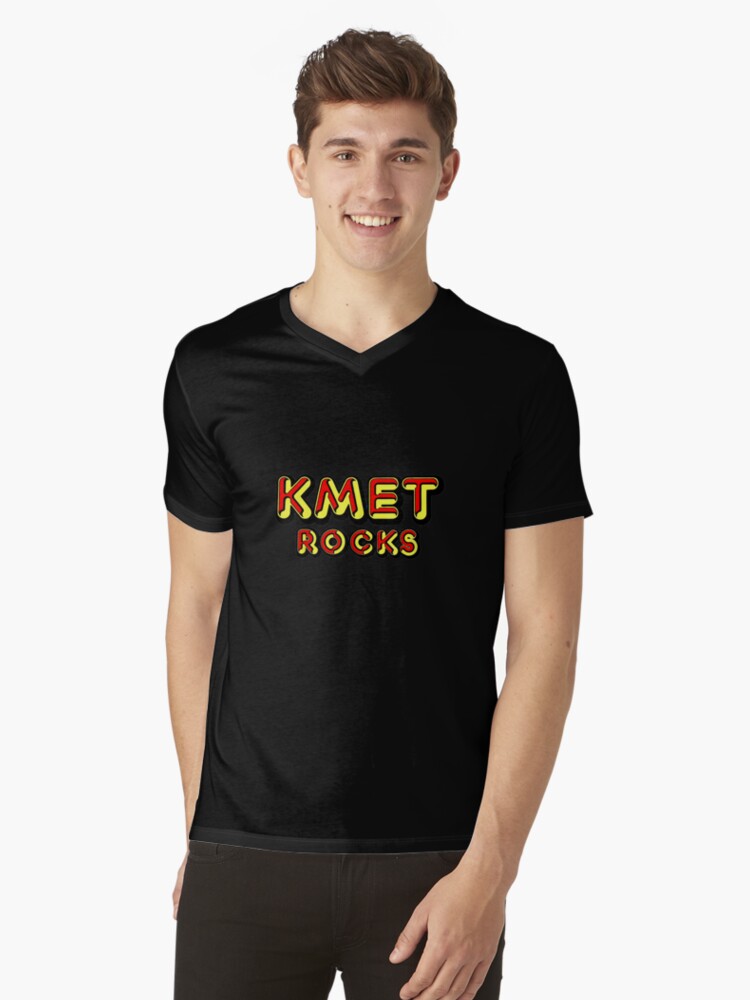 Cole Kmet Jersey - #85 Essential T-Shirt for Sale by djstagge