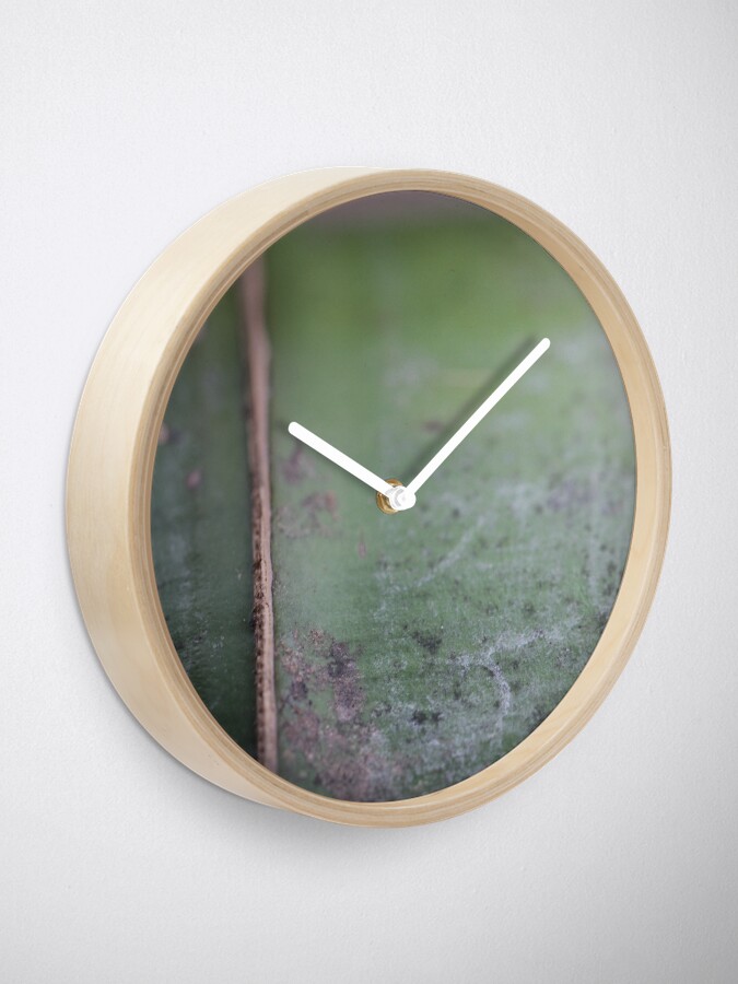 Alternate view of green power Clock