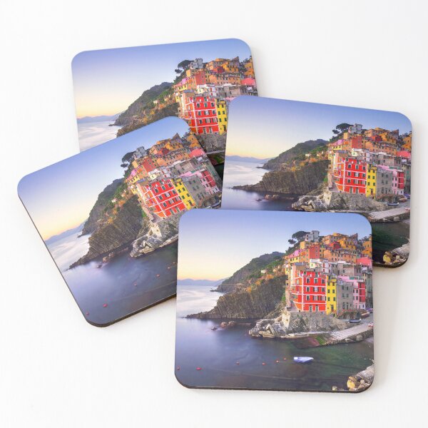 Aperçu de l'œuvre Village de Riomaggiore au coucher du soleil., Cinque Terre, Italie créée et vendue par Stefano Orazzini.