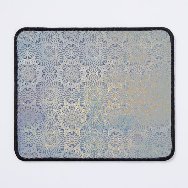 Item preview, Patrón de mandala floral minimalista y boho morado designed and sold by ZaiggeeDesigns.