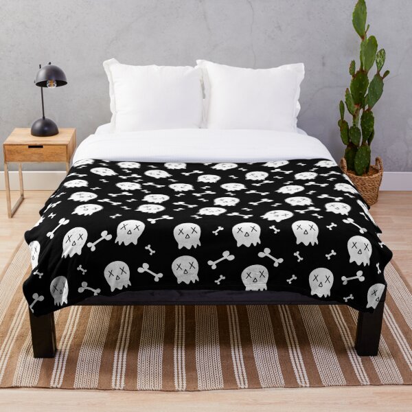 Skull and Bones Skeleton Pattern Throw Blanket