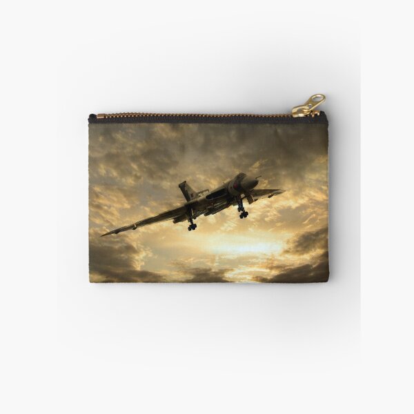 Artikelvorschau, Vulkan kommt entworfen und verkauft von Airpower Art.