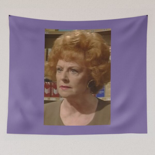 Artikelvorschau, CORRIE LEGENDS - RITA SULLIVAN Premium-Schaufel entworfen und verkauft von TimelessTeesG.
