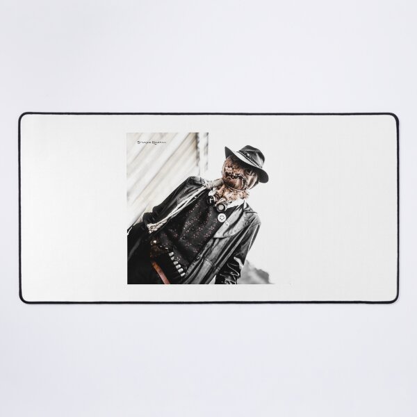 The Zombie hanging - Halloween 2021 Desk Mat