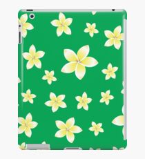 pattern with White frangipani flowers iPad Case/Skin