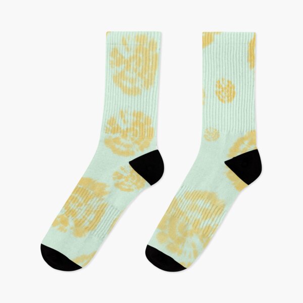 Item preview, Tie Dye círculos en amarillo narciso sobre fondo verde claro designed and sold by nabeArtist.