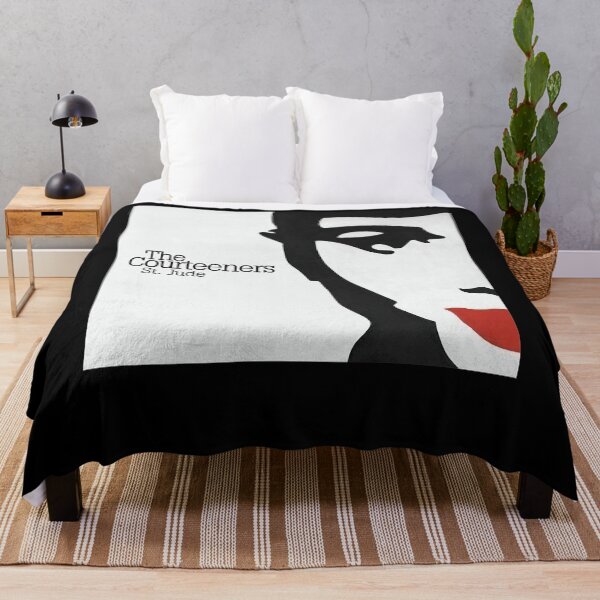 Item preview, El clásico de Courteeners designed and sold by ShawnaM01.