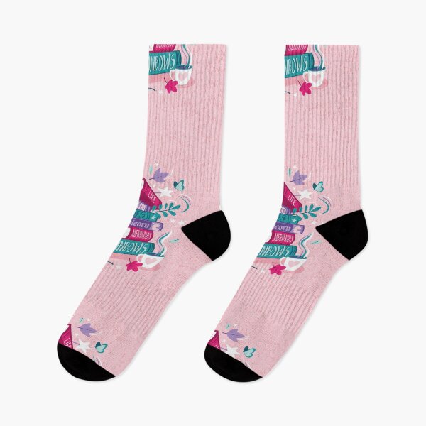 Item preview, En la vida, como en los libros, baila con hadas, monta un unicornio, nada con sirenas, persigue arcoíris, cita motivacional // fondo rosa pastel, fucsia, rosa, violeta y verde azulado. designed and sold by SelmaCardoso.