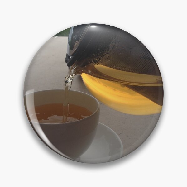 Artikelvorschau, Green tea pouring entworfen und verkauft von RumRagephotos.