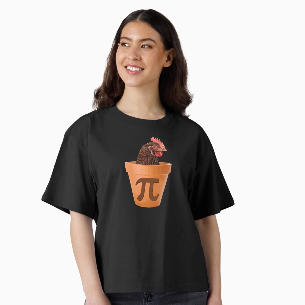 Vista previa del artículo con la obra «Camiseta holgada», diseñado y vendido por TheShirtYurt.
