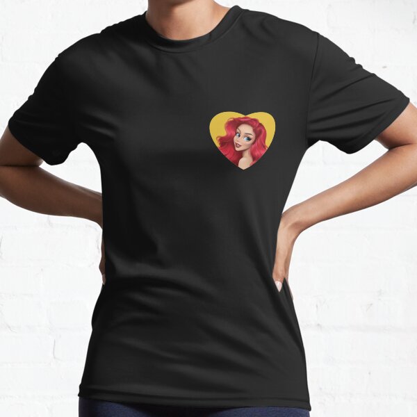 fille aux cheveux rouges. amoureux. T-shirt respirant