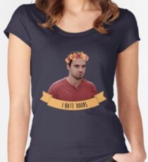 Nick | Ich hasse Türen Tailliertes Rundhals-Shirt