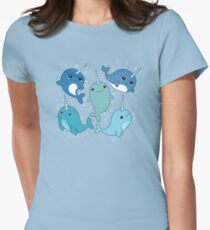 Narwal-Muster Tailliertes T-Shirt