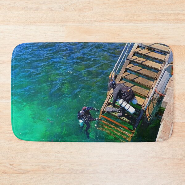 Item preview, Looking for the Seadragons | Scuba Diving | Rapid Bay | South Australia designed and sold by iwaya-bazaar.