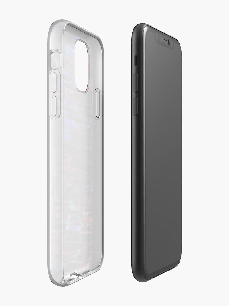 Coque iPhone « Lettres au néon rougeoyantes sur fond en bois texturé foncé », par BrunoBeach
