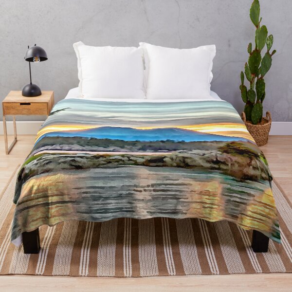 Artikelvorschau, Sonnenuntergang und Wolken am Mount Edgecumbe in der Nähe von Sitka, Alaska entworfen und verkauft von SeaChangeDesign.