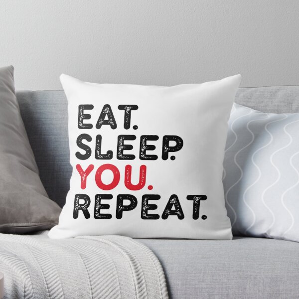 https://ih1.redbubble.net/image.2881168267.3865/throwpillow,small,600x-bg,f8f8f8-c,0,120,600,600.jpg