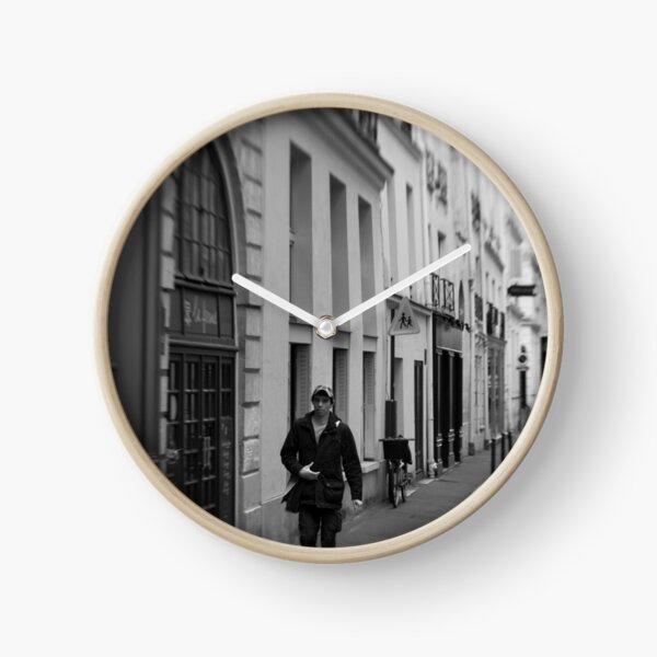 Parisian pedestrian - France Clock