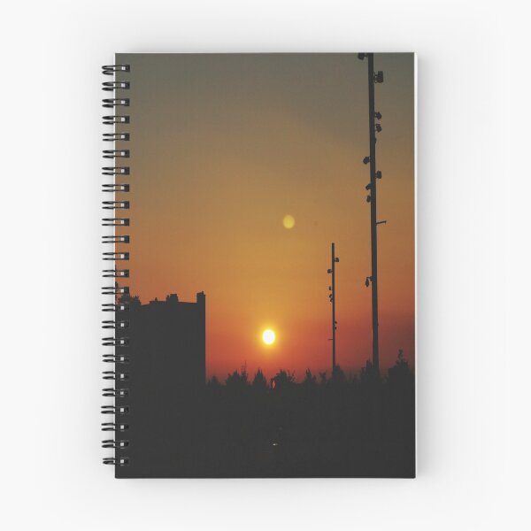 Aperçu de l'œuvre Couché de soleil. créée et vendue par Tableaux51.