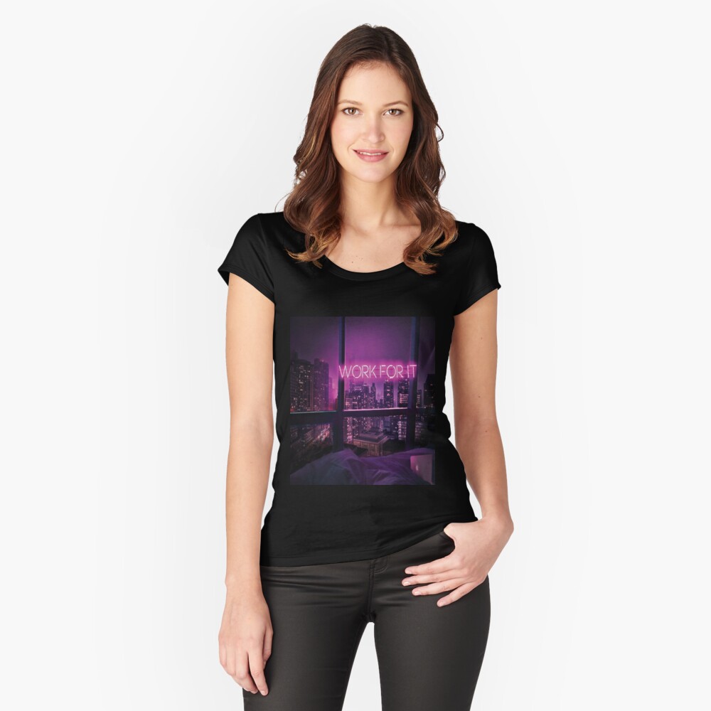 Artikel-Vorschau von Tailliertes Rundhals-Shirt, designt und verkauft von CosmicMoose.