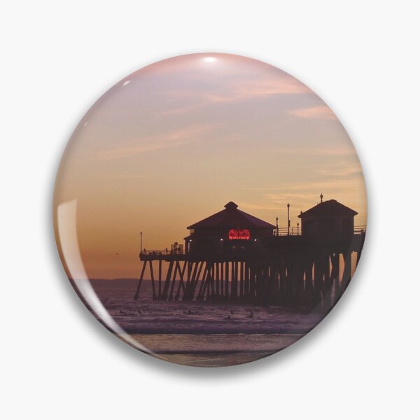 Artikelvorschau, Huntington Beach Pier in Sunset entworfen und verkauft von SvetlanaSF.