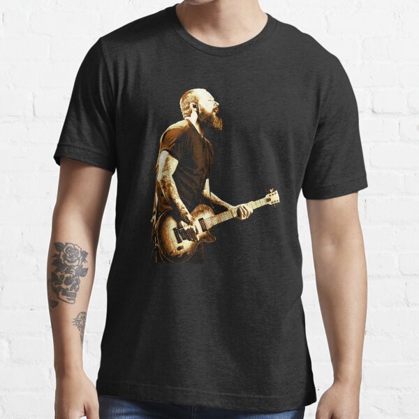 Pemusik Tattoan | Steve Stephen Gibb | #findyourthing Essential T-Shirt