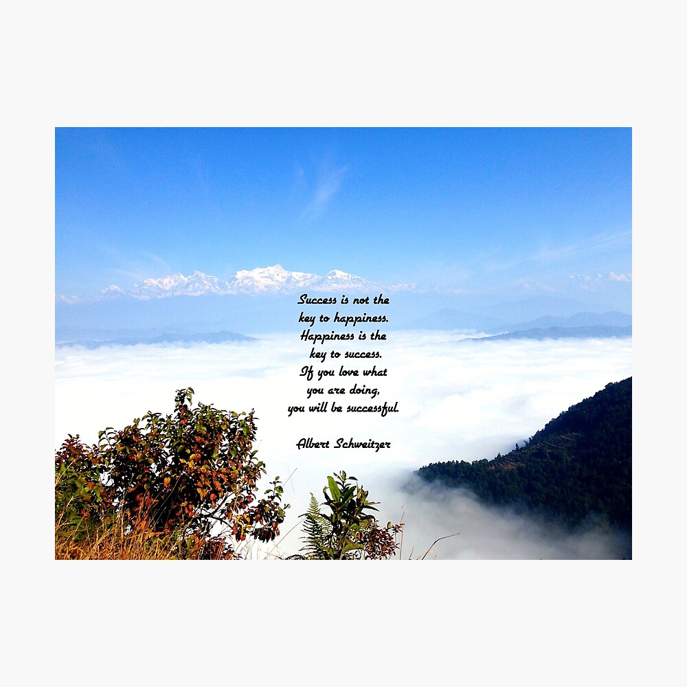 Poster Le Bonheur Est La Cle Du Succes Citation Inspirante Inspirante Avec Le Ciel Bleu Rempli De Nuages Flottants Par Bellajasper Redbubble