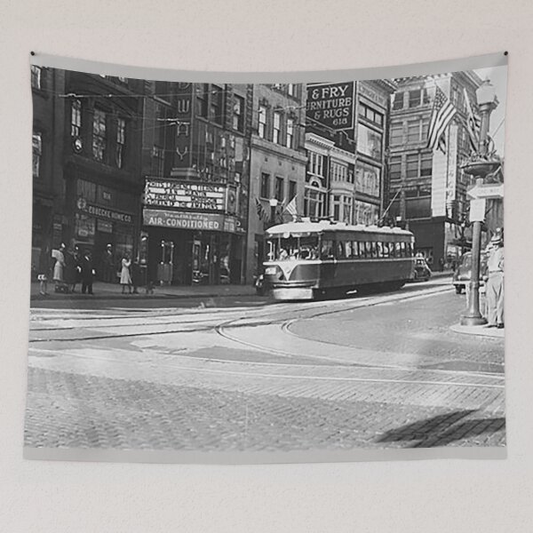 Artikelvorschau, 1937 600 Block von Hamilton St Allentown PA, Towny Theater, Trolley Car, Soldaten- und Matrosendenkmal, Lehs, Hess Brothers, entworfen und verkauft von Nostrathomas66.