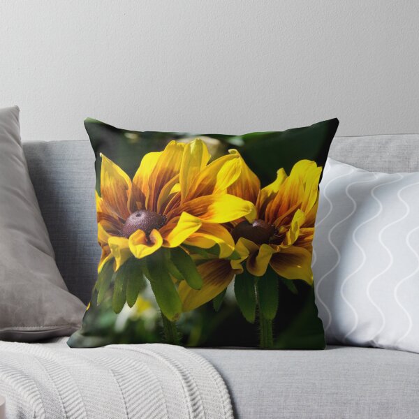 Artikelvorschau, Yellow rudbeckia cone flowers entworfen und verkauft von Karen Miller.