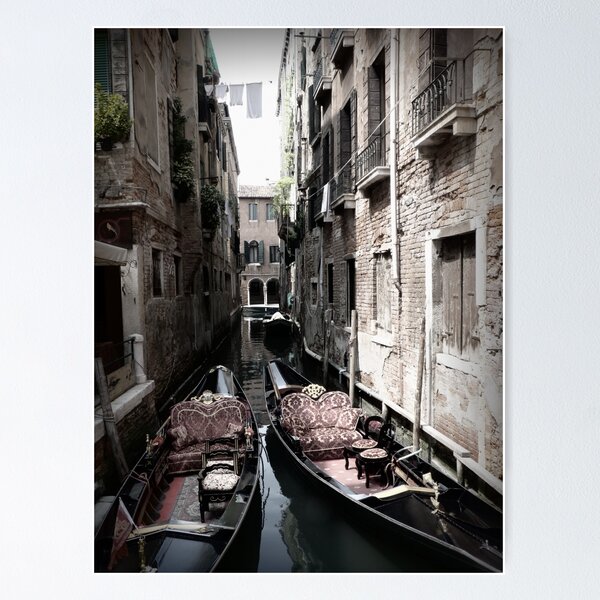 Artikelvorschau, Two Gondolas - Venice, Italy entworfen und verkauft von Anita Fletcher.