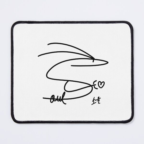 ur,mouse_pad_small_flatlay,