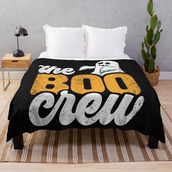 Aperçu de l'œuvre The Boo Crew Funny Ghost Family Matching Halloween T-Shirt créée et vendue par Chambers-Avara.