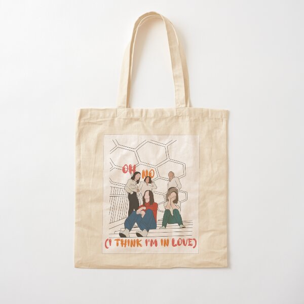 Artikel-Vorschau von Blossoms Oh nein (ich glaube ich bin verliebt), designt und verkauft von meganfaithart.