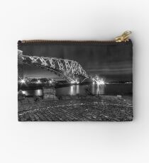 THE FORTH BRIDGE IN MONOCHROME. Studio Pouch