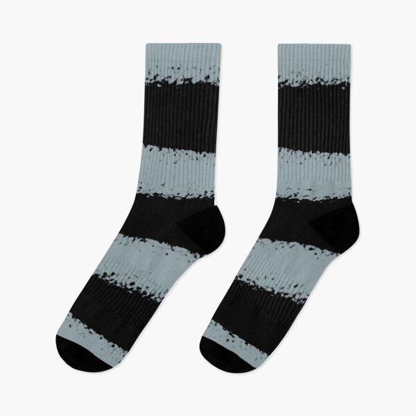 Artikelvorschau, Mid-tone Blue and Black Horizontal Stripe Pattern Pairs Graham and Brown 2022 Color of the Year Breathe - Colour Trends - Hue - Shade entworfen und verkauft von ColorOfTheYears.