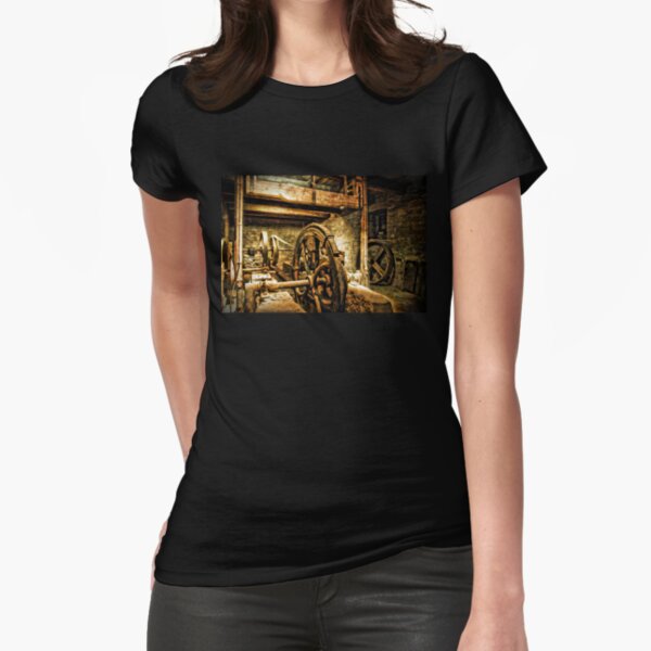 Fitted T-Shirt