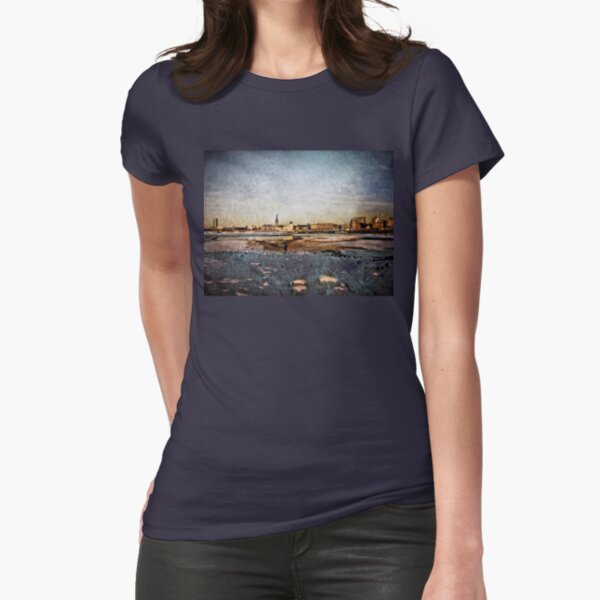 Fitted T-Shirt