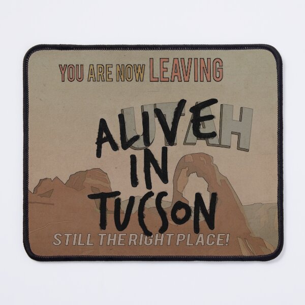 Artikelvorschau, Lebendig in Tucson - Verkehrsschild entworfen und verkauft von EnjoyRiot.