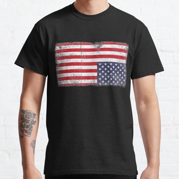 Vista previa del artículo con la obra «Angustia de la bandera americana al revés Estados Unidos EE. UU.», diseñado y vendido por RachelsApparel.