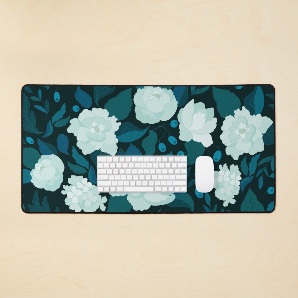 A rabbit in a garden Mouse Pad