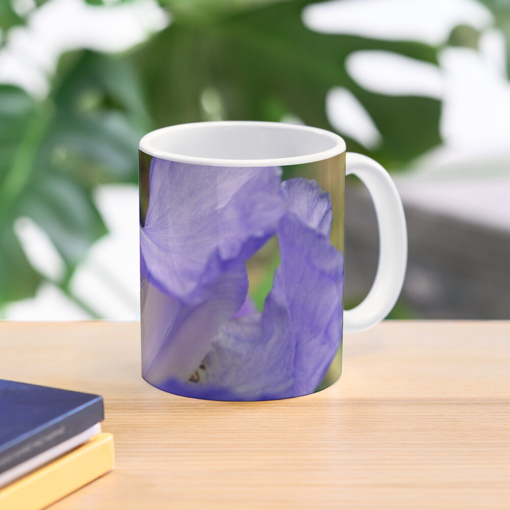 Inside the Iris Mug