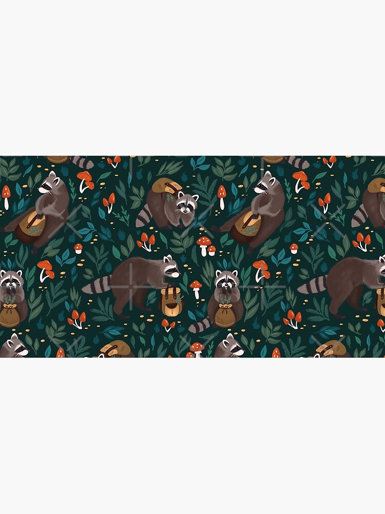 Aperçu 5 sur 5. Tapis de souris avec l'œuvre Ratons laveurs verts créée et vendue par Elenanaylor.