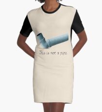 Ceci n'est pas une pipe Graphic T-Shirt Dress