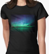 Schöne Nordlichter Tailliertes T-Shirt für Frauen