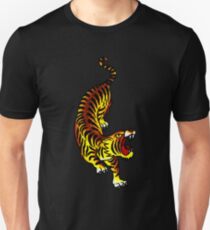 Camiseta ajustada Diseño tradicional del tatuaje del tigre