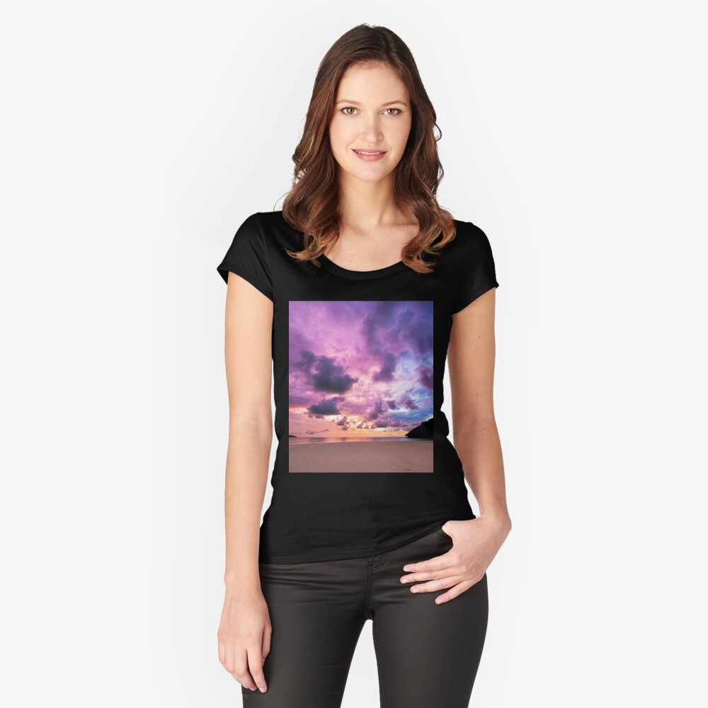 Epic sunset Fitted Scoop T-Shirt