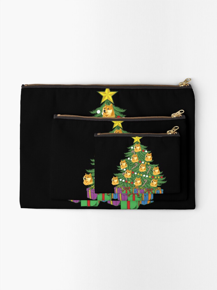 Thumbnail 2 von 4, Täschchen, Dogecoin Christmas Tree Crypto Doge Ornaments Dogecoin Gear designt und verkauft von DynamicDesign.