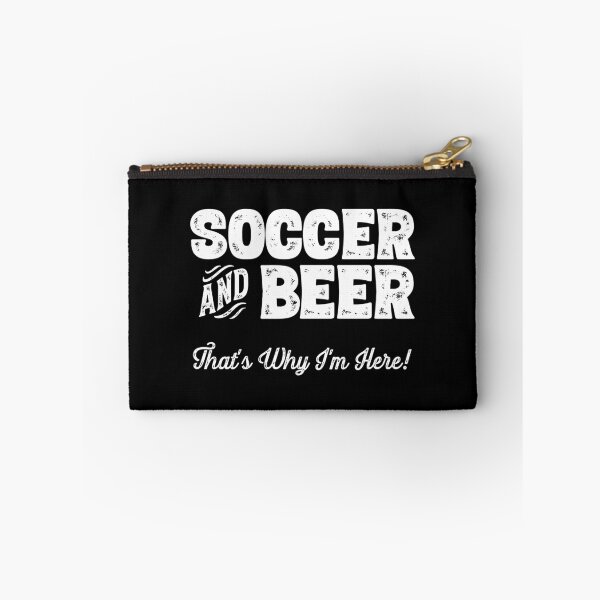 Artikelvorschau, Fußball und Bier deshalb bin ich hier! Sportfan-Grafik entworfen und verkauft von theodoros20.