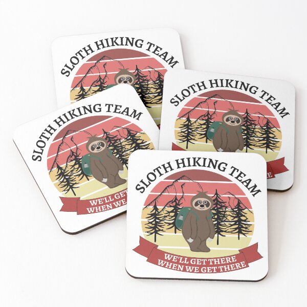 Artikelvorschau, Faultier Wandern Team Wir werden es bekommen, wenn wir es bekommen T-shirt Tassen Weihnachtsgeschenk entworfen und verkauft von Orchyd.