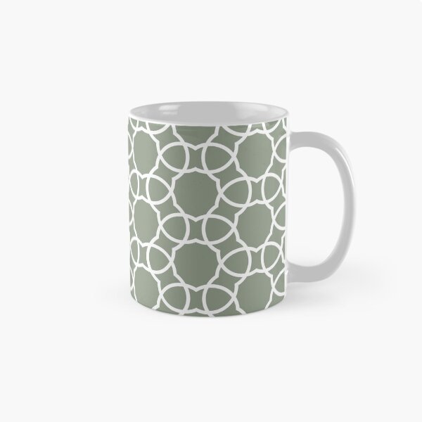 Artikelvorschau, Mid-tone Green and White Petal Shape Tile Pattern Pairs Benjamin Moore 2022 Popular Color High Park 467 - Colour Trends - Shades - Hues entworfen und verkauft von ColorOfTheYears.